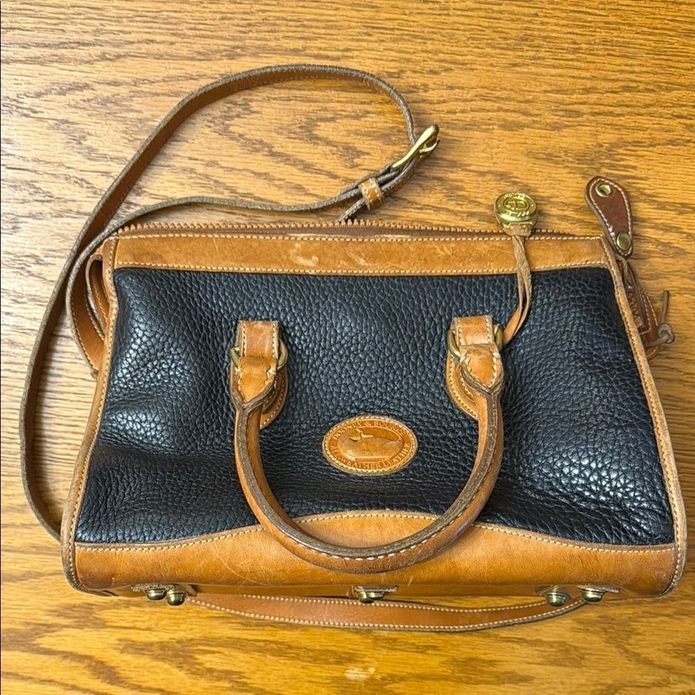 Vintage Dooney & Bourke bag